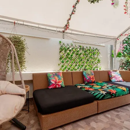 Heated Jacuzzi & Luxury Garden Retreat לרנקה