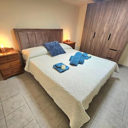 Heated Jacuzzi & Luxury Garden Retreat בית נופש *