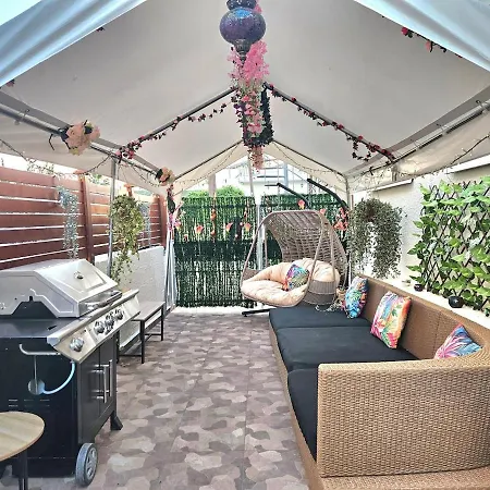 Heated Jacuzzi & Luxury Garden Retreat לרנקה
