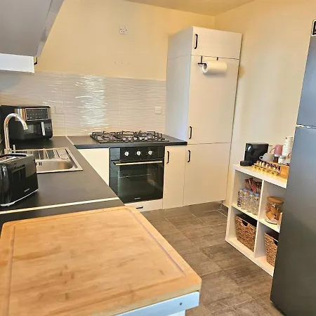 בית נופש Heated Jacuzzi & Luxury Garden Retreat *